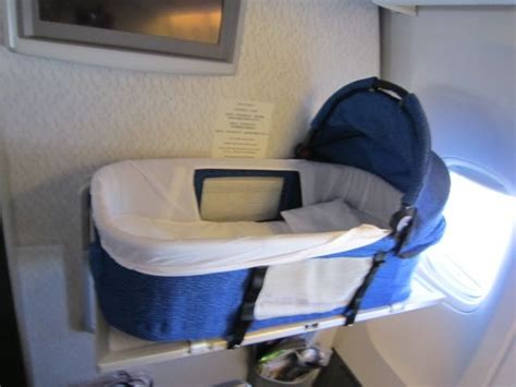 bassinet cathay pacific